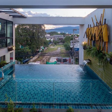 River Art Hotel Chiang Mai Buitenkant foto