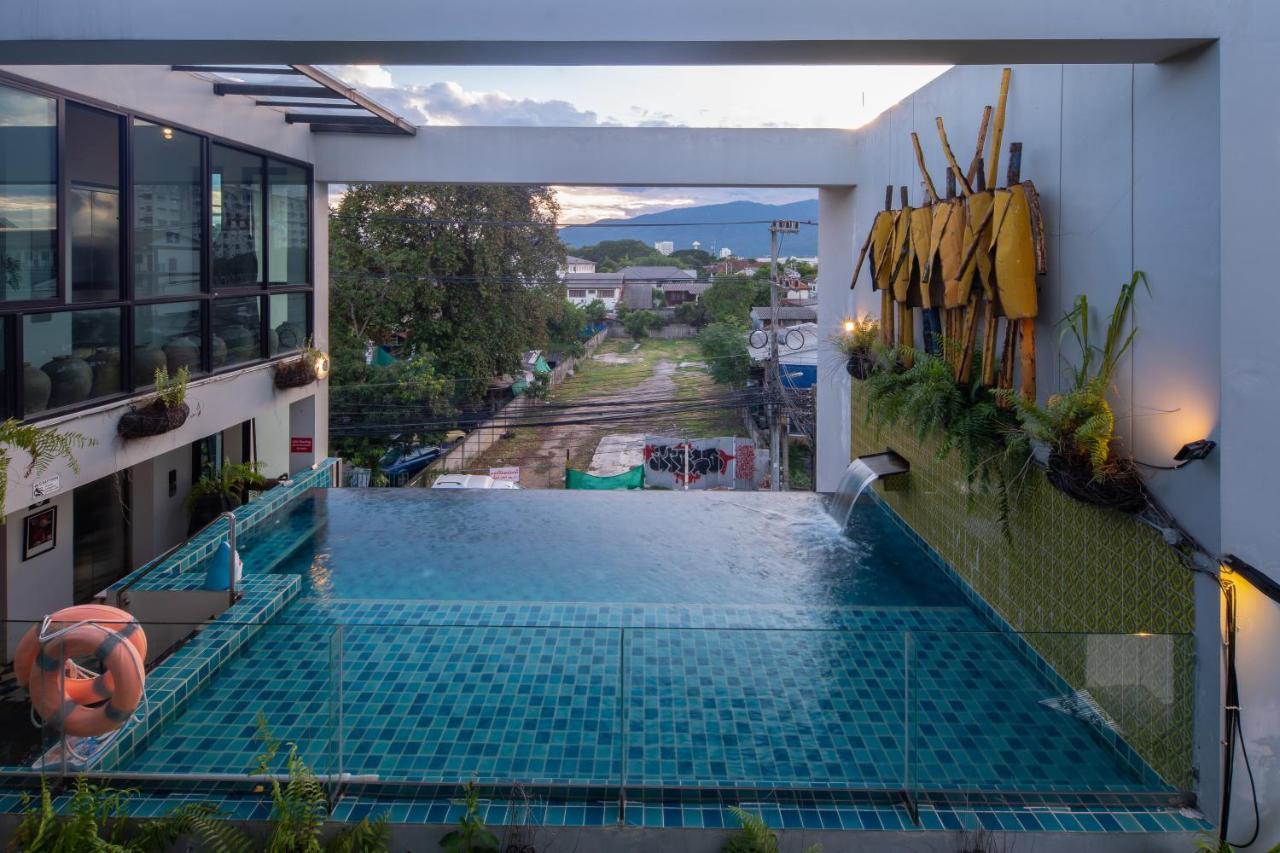 River Art Hotel Chiang Mai Buitenkant foto