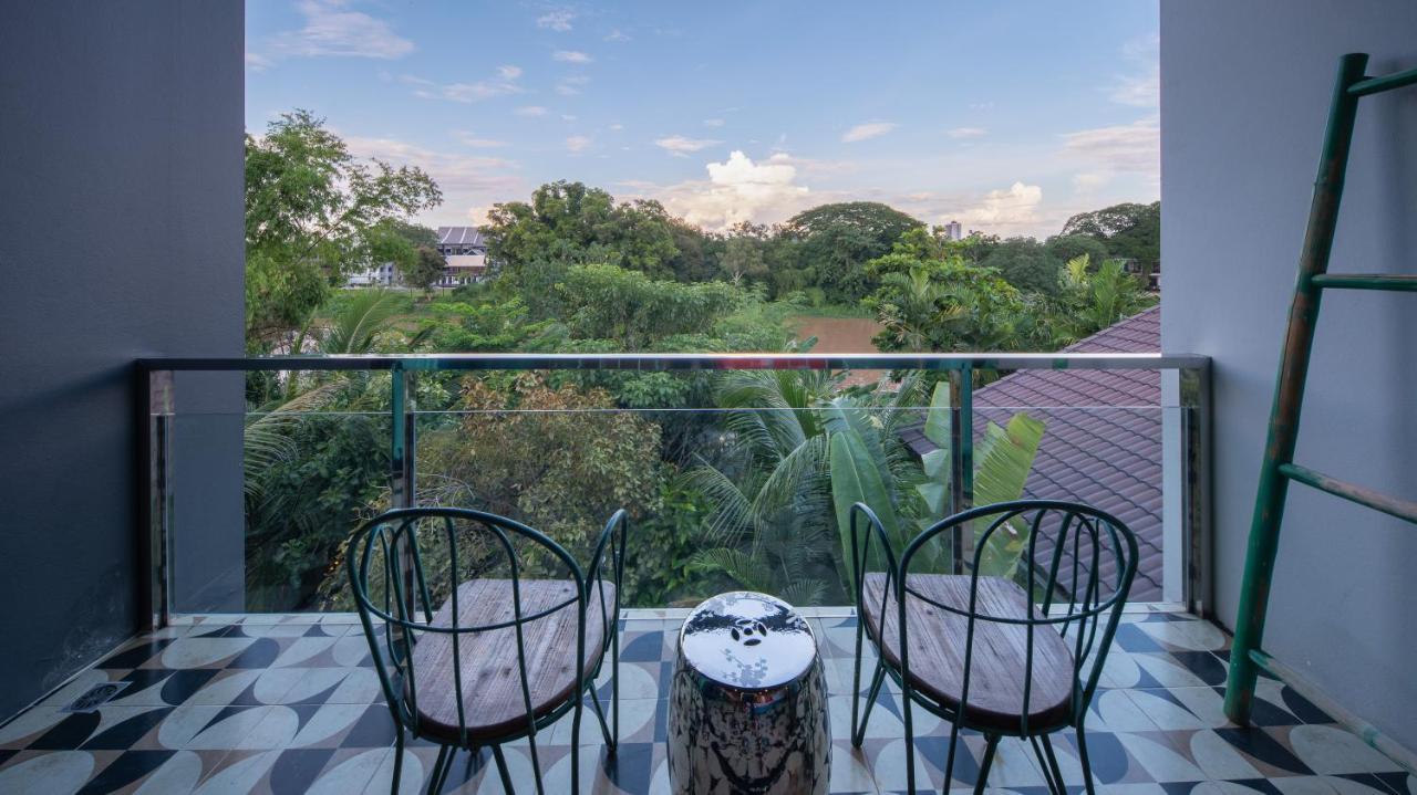 River Art Hotel Chiang Mai Buitenkant foto